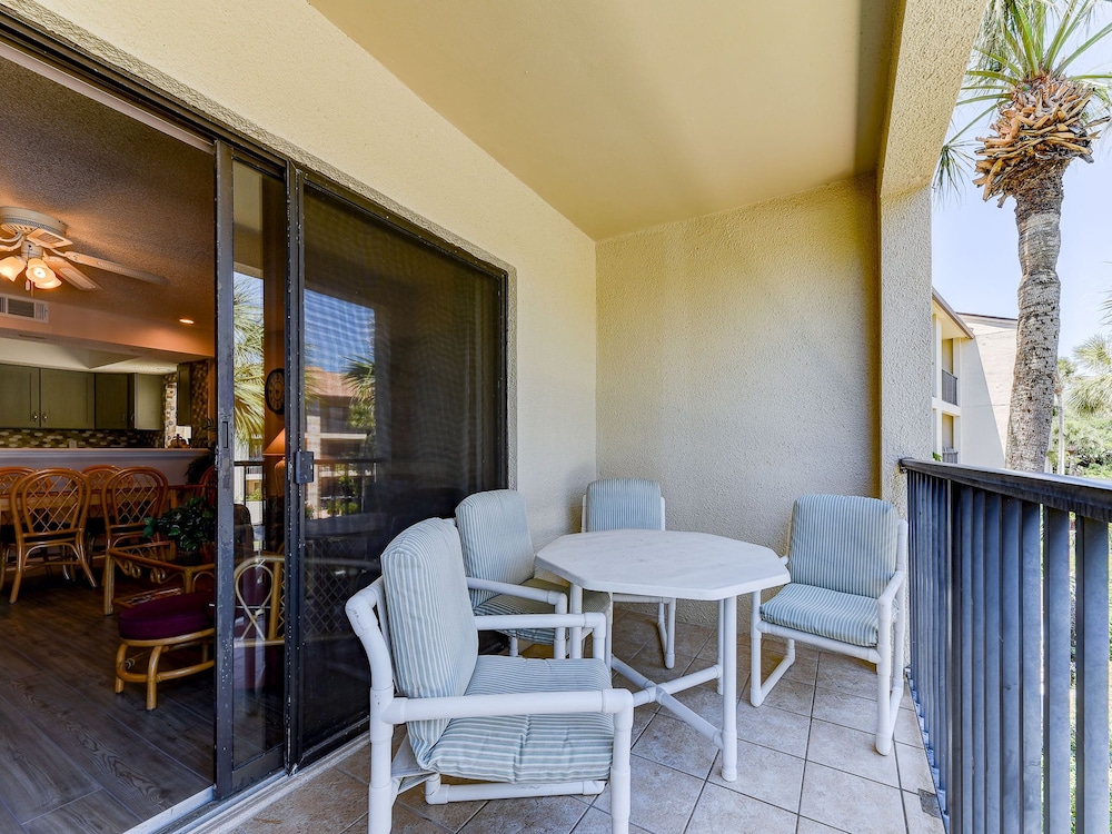 Ocean Villas 107 by Distinctive Beach Rentals