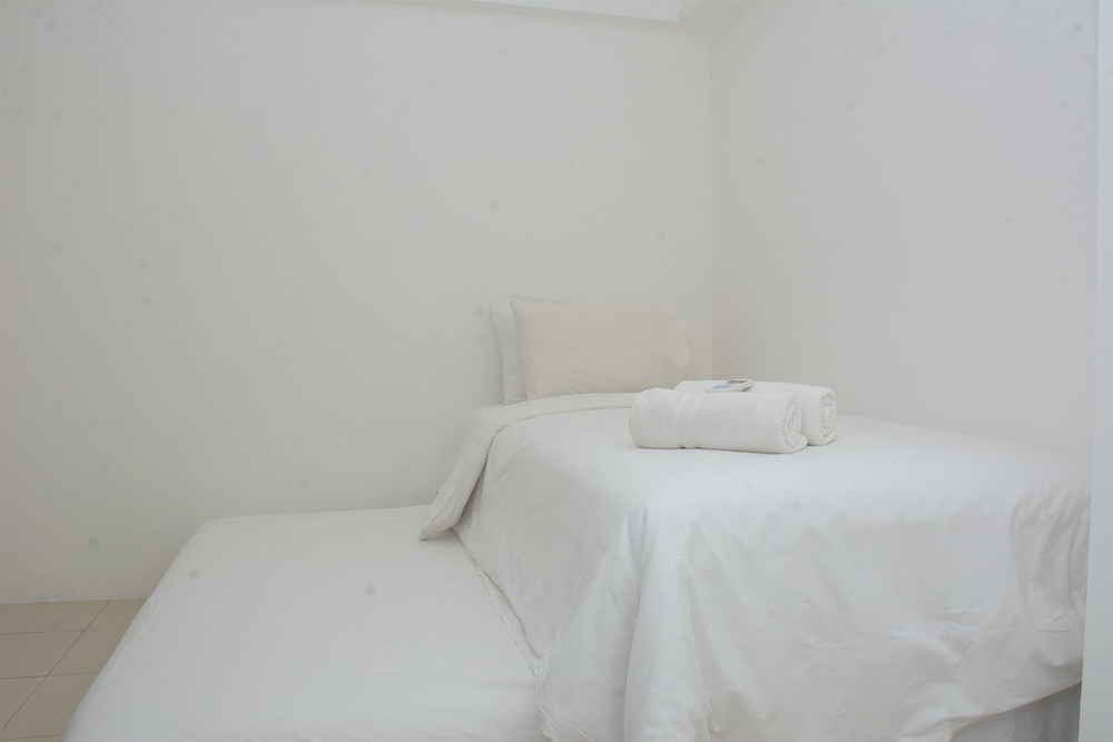 Strategic And Comfortable 1Br At Bassura City Apartment view 2