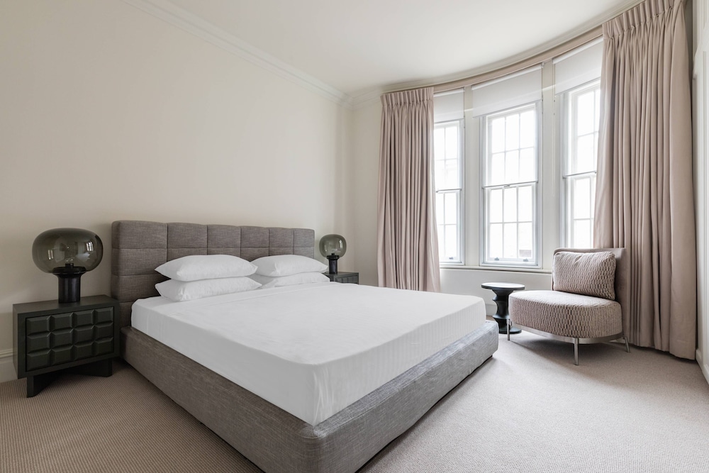 Sloane Court East VI by Onefinestay