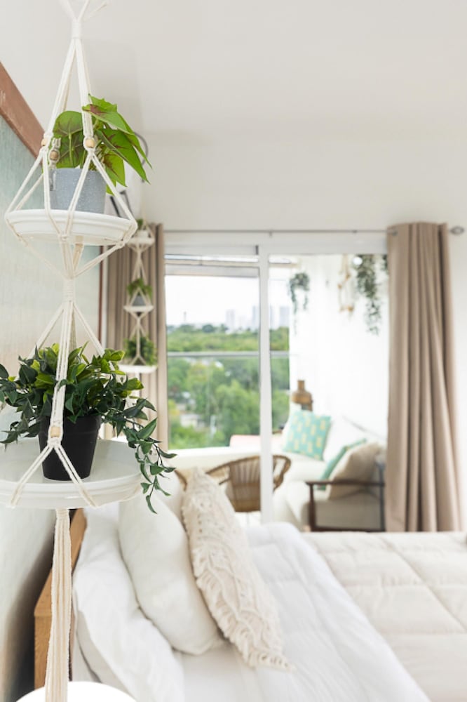 The Farallon Beach Condo by Acomodo
