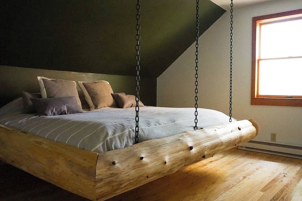 Upscale Hostel by Lake George & Gore Mtn