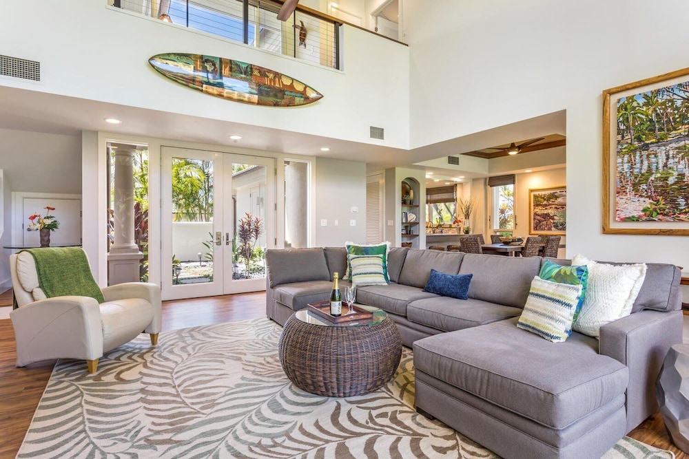 Gorgeous Hawaii Unit Sleeps 6! Access to Fitness and Tennis - Vrkcv