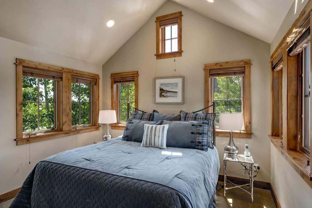 The Porches of Steamboat Springs