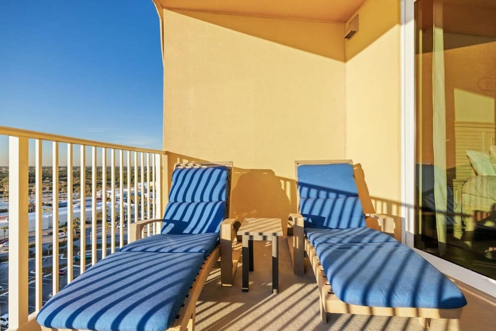 Fall Escape Ocean View Retreat Heated Pool Hot Tub