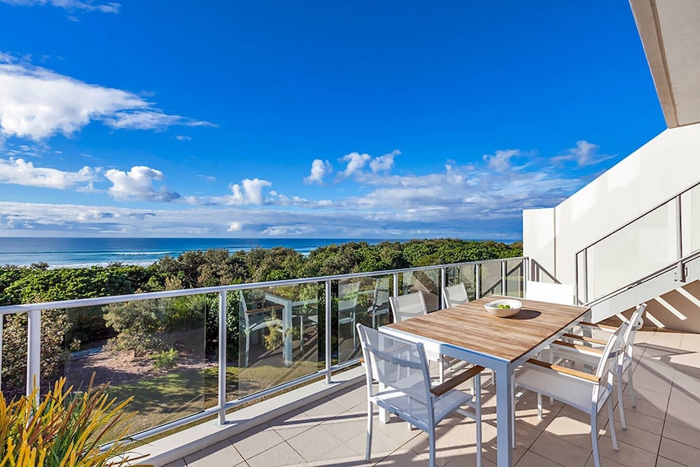 Luxury Apartments on Bells Boulevard