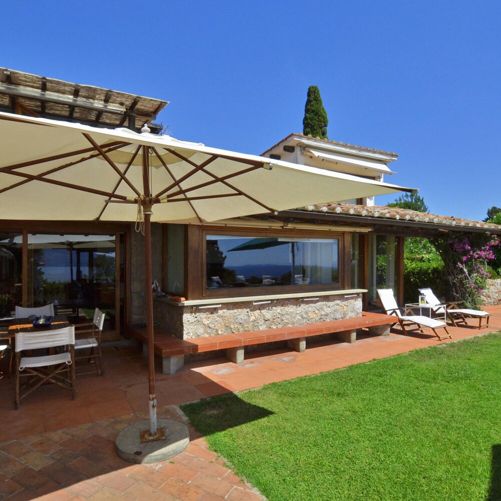 Villa Ada in Ansedonia view 3