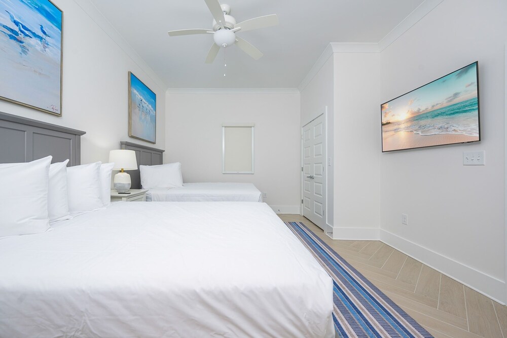 Phoenix Gulf Shores Ii 1702 3 Bedroom Condo