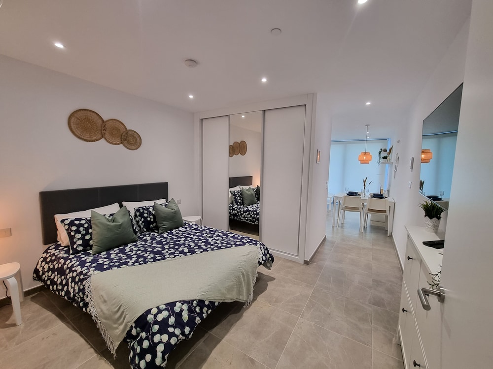 E1 Gibraltar view 4