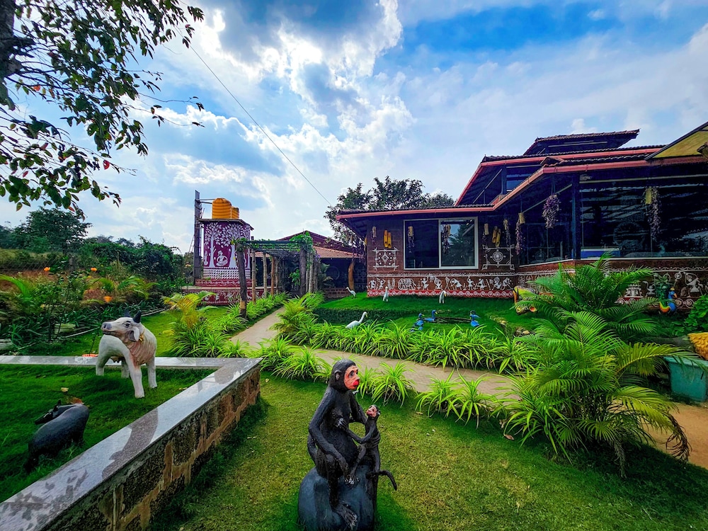 IBBANI JUNGLE RESORT