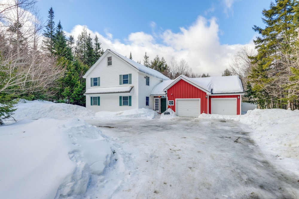 Ski, Golf & Hike: Spacious Dover Retreat!