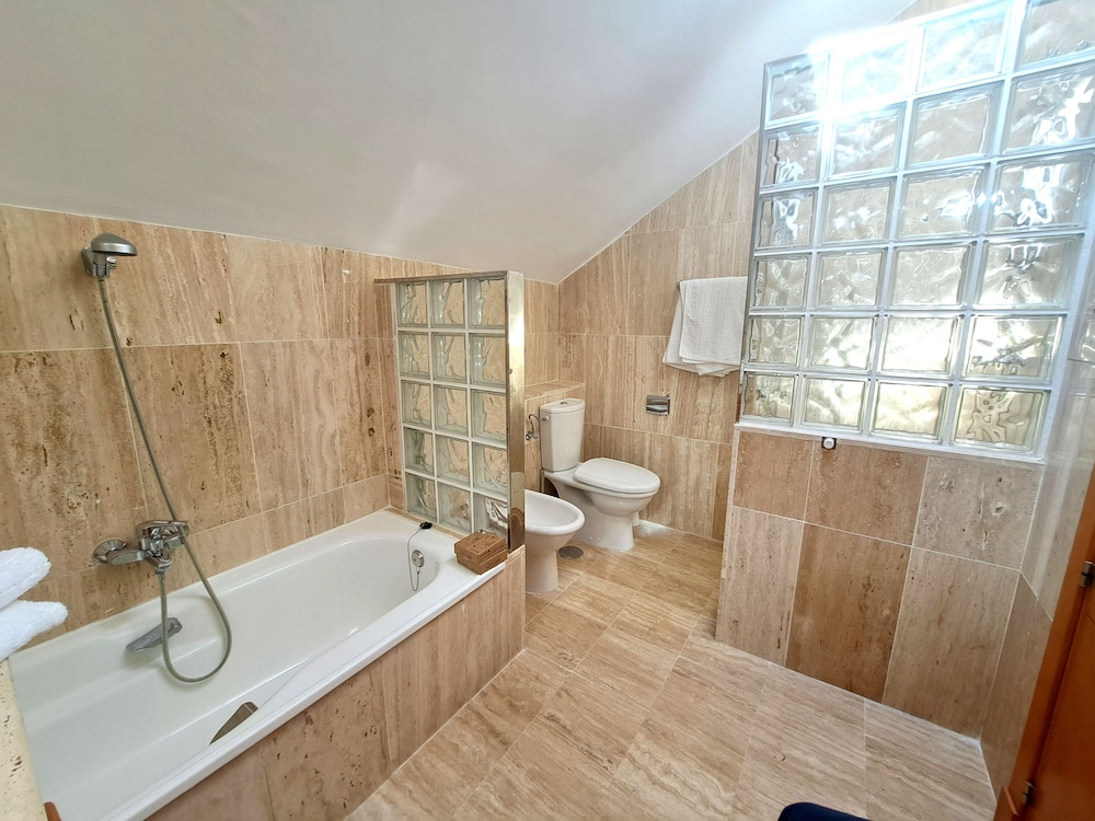Marbella Vacations - Aloha Hill Club Golf Spa Apartments - Property Image 35