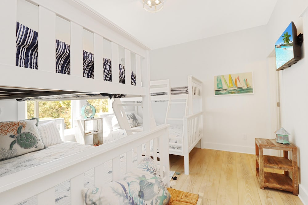 Lulu's Beach House view 2