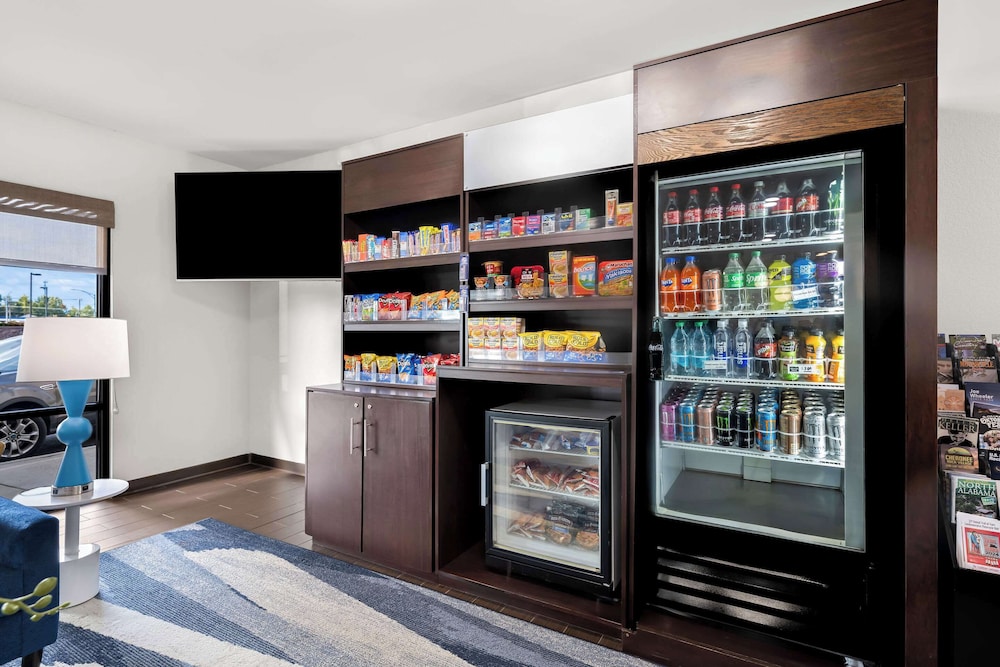 Cullman Vacations - Comfort Suites Cullman I-65 Exit 310 - Property Image 9