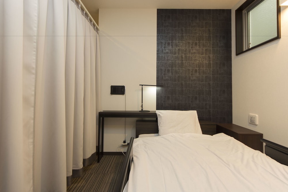 Ryoma Nishiooi I - Hostel