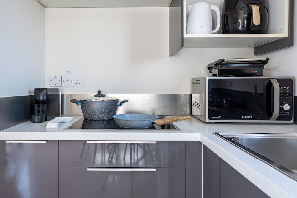 Local Host Living - Signature Apartments in Nicosia