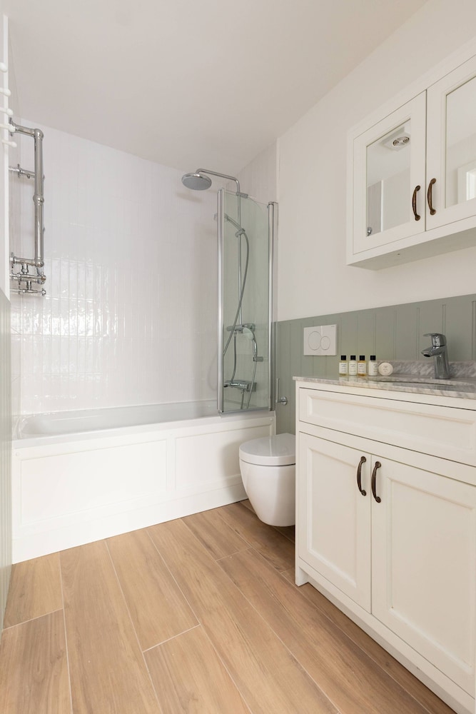 Alba Place III by Onefinestay