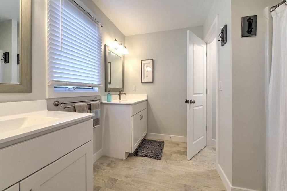 Bayard Avenue 2202b