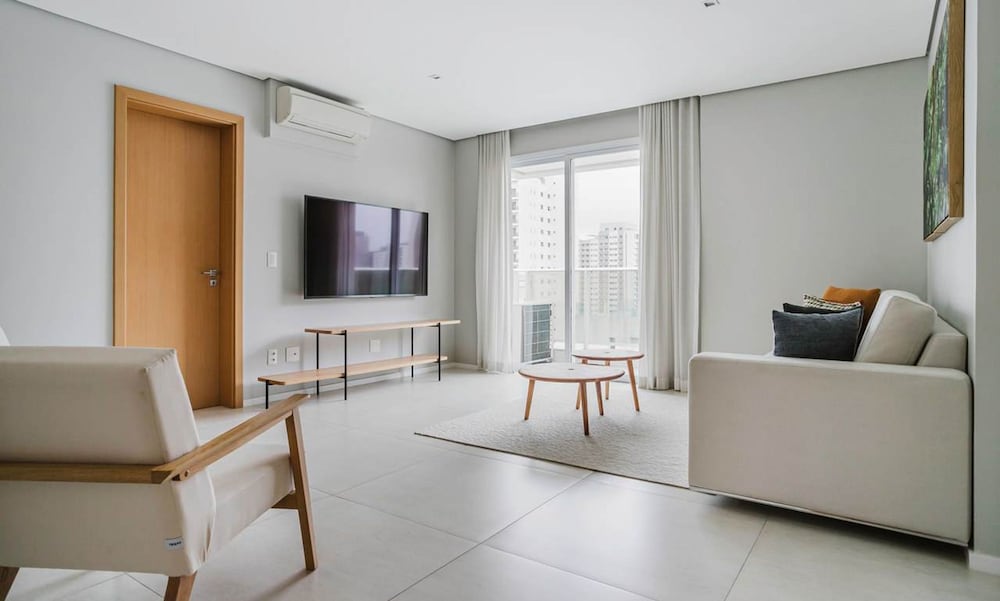 Olimpia Style Spacious 2 BR in Vila Olimpia