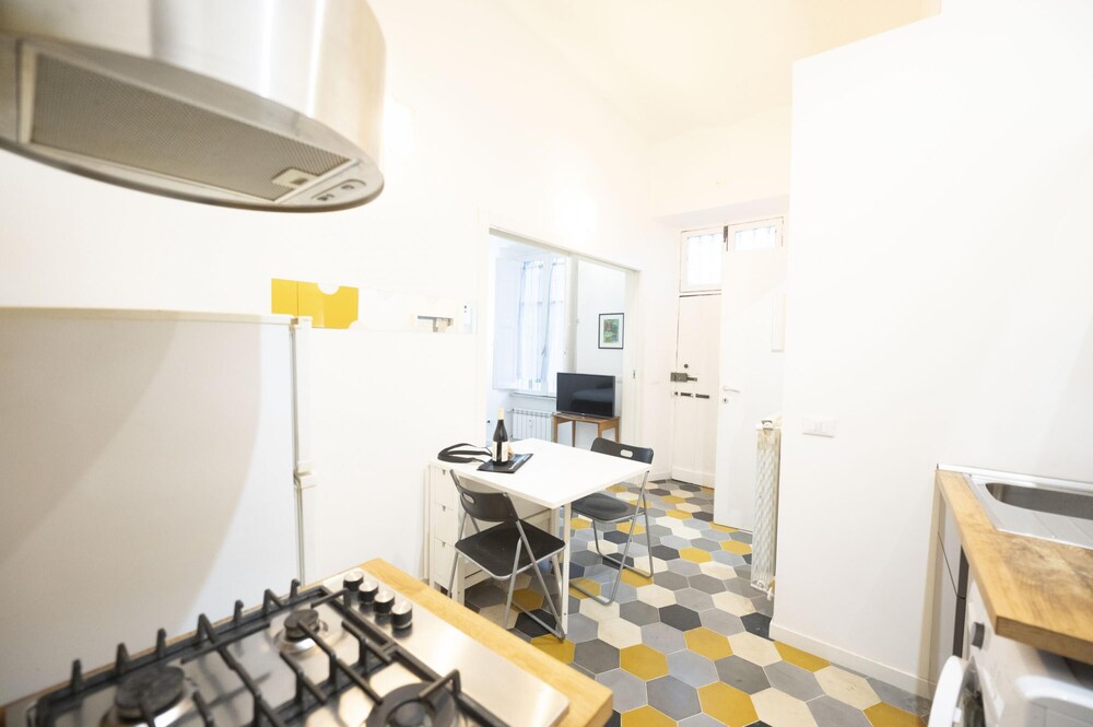 Trendy and Comfy Apartment in Hip San Lorenzo photo 5