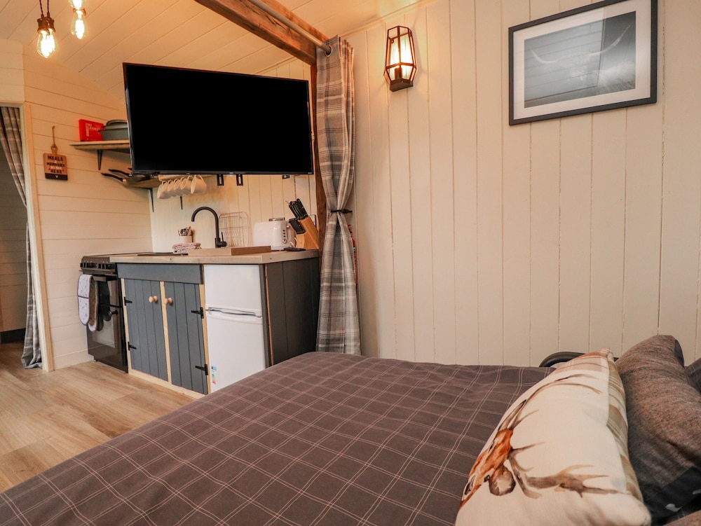 Hillcrest Shepherds Hut