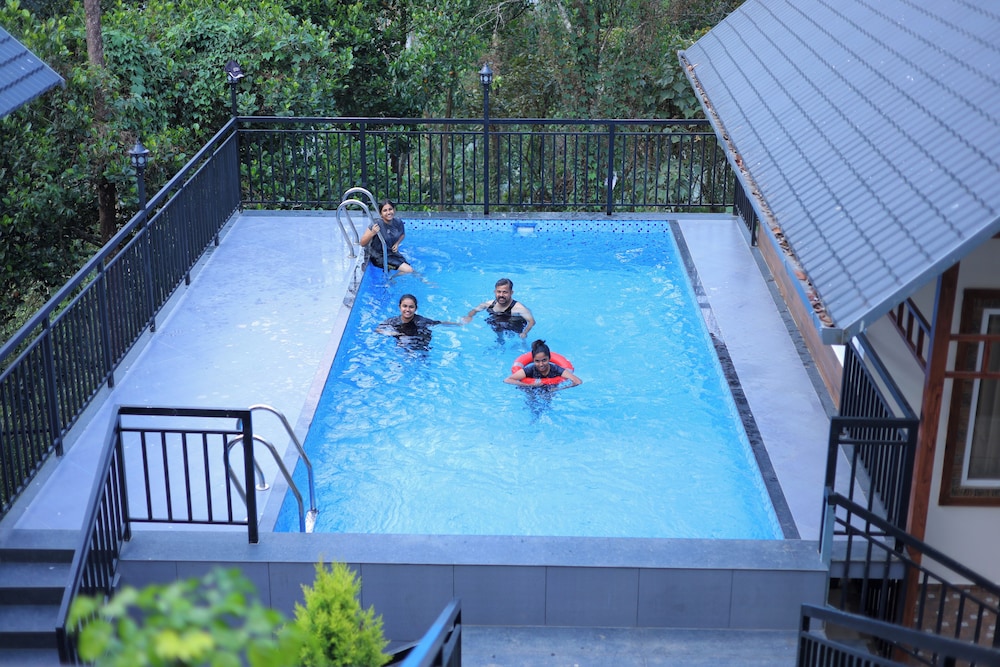 EVAARA RESORT
