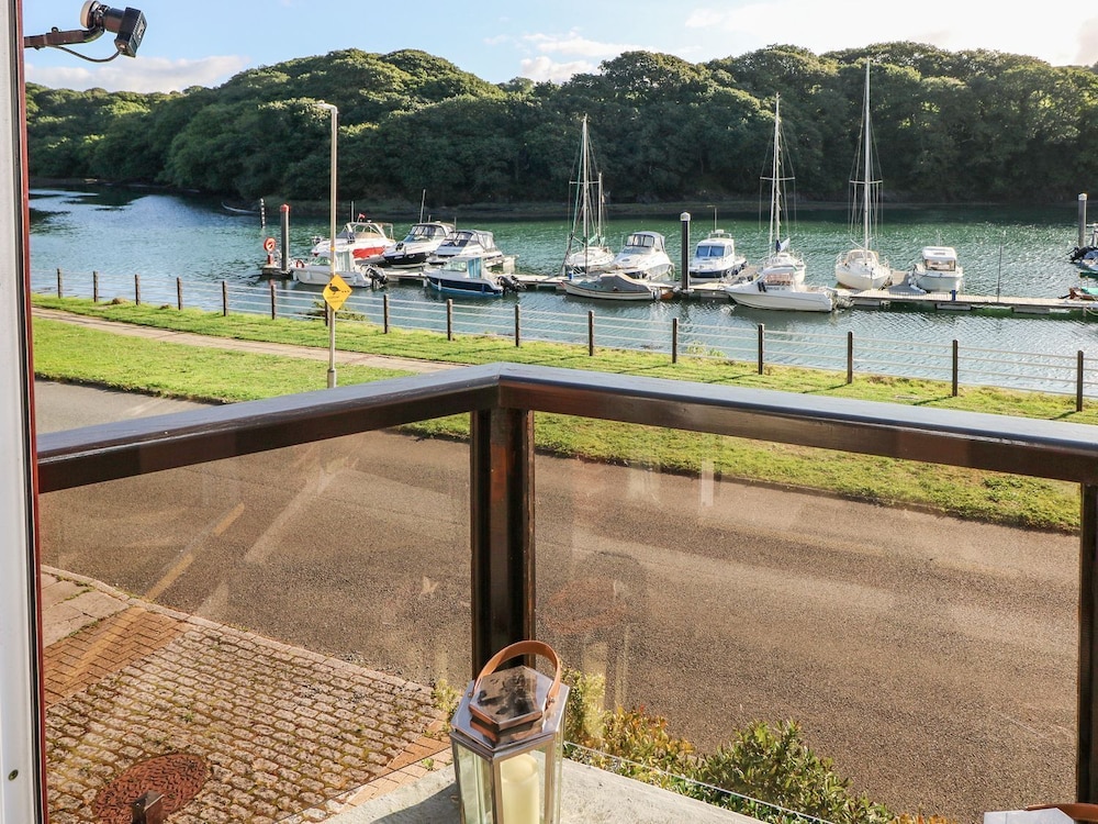 Yacht Haven View