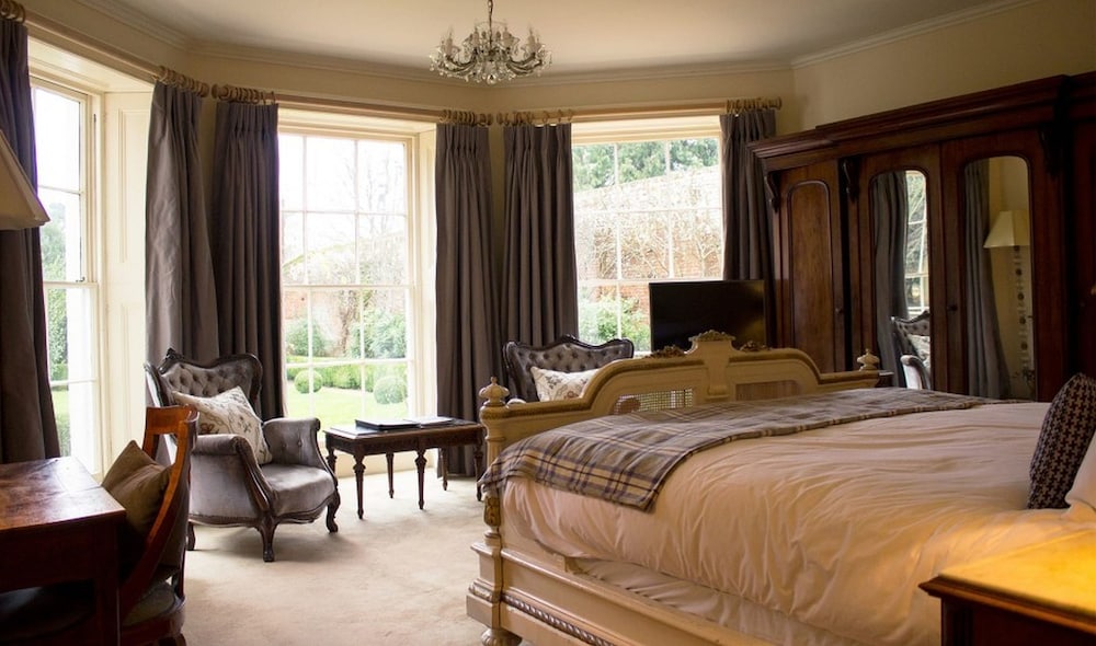 Bury St Edmunds Vacations - The Ickworth Hotel - Property Image 4