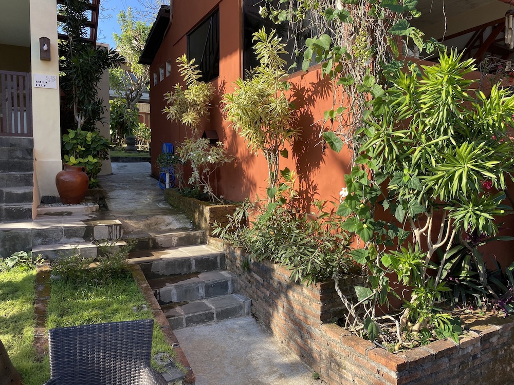 Villa Anjing 2