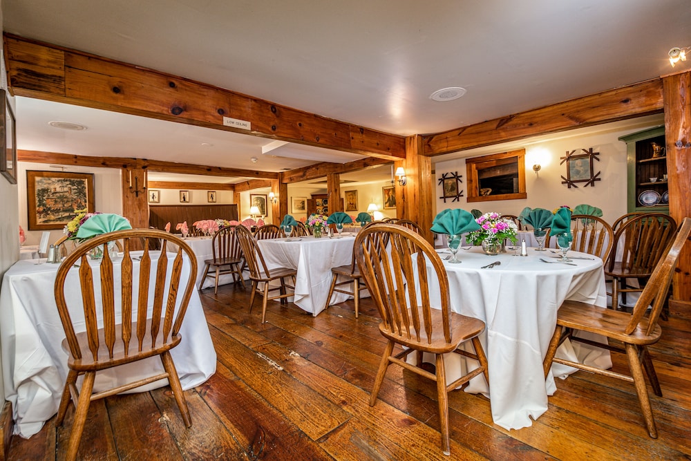 Wayside Inn