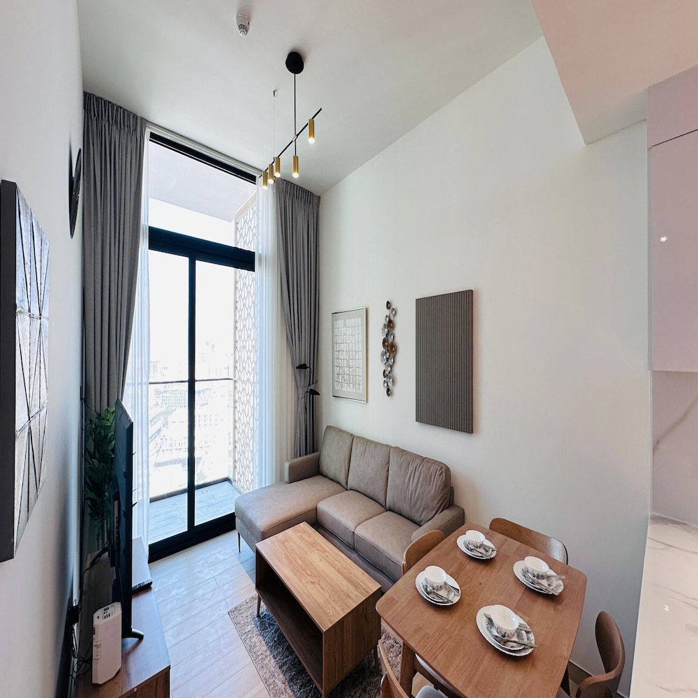 OYO HOME 1479 Premium 1-bed Apartment
