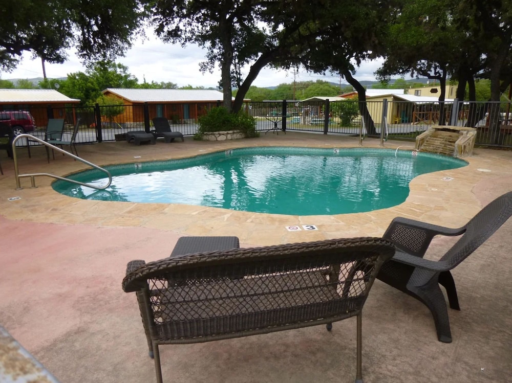The Leakey Inn by CMD