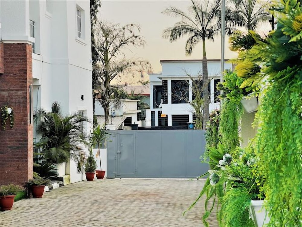 Imperio Luxurious Boutique Apartments
