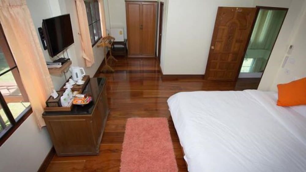 Tharnrarin Villa Suphan Buri