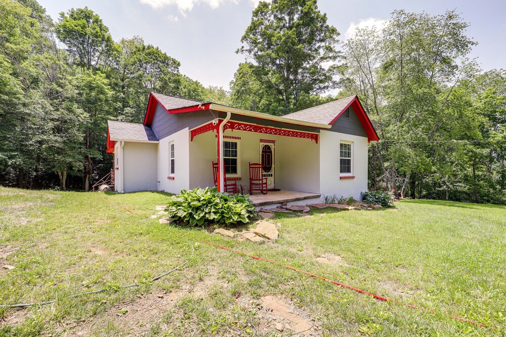 On-site Stream: Serene Cottage in Bakersville! view 2
