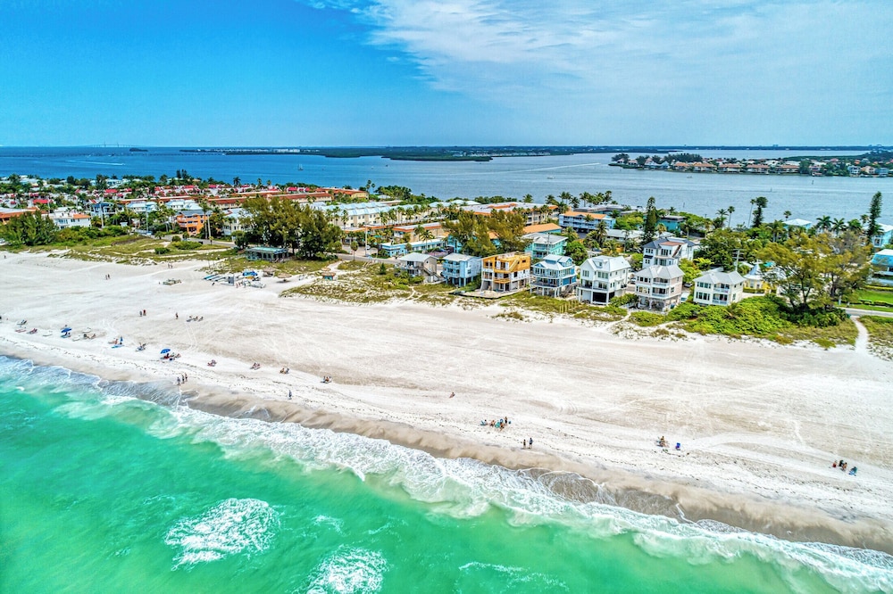 Anna Maria Island Beach Happy-direct Beach Front-1br-1br