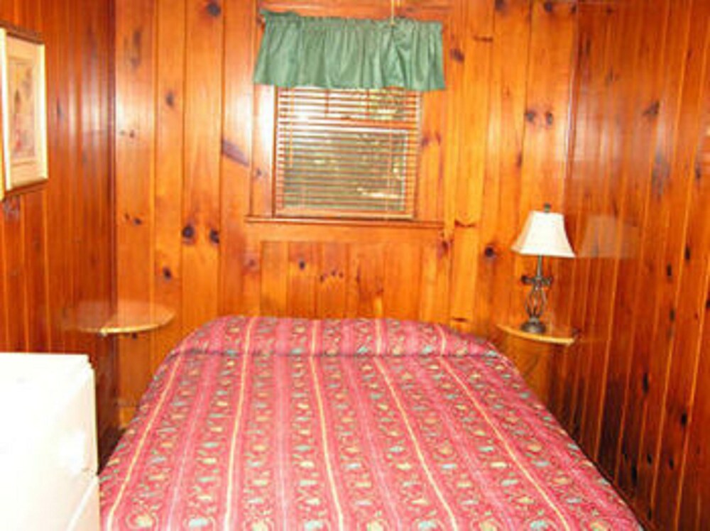 Cabins at Twinbrook Resort