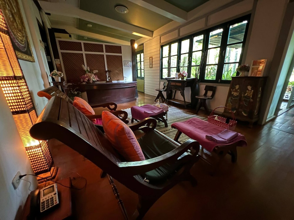 No8 Double Suite, Rainbow Arokaya Welnes
