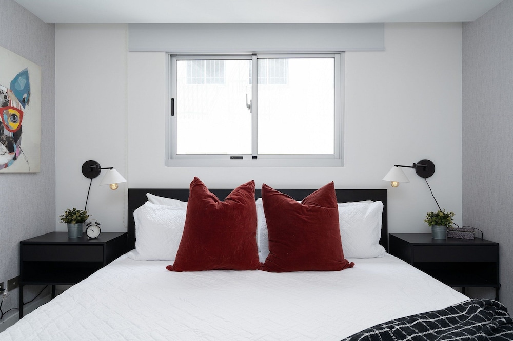 Shalom Residences By YellowKey