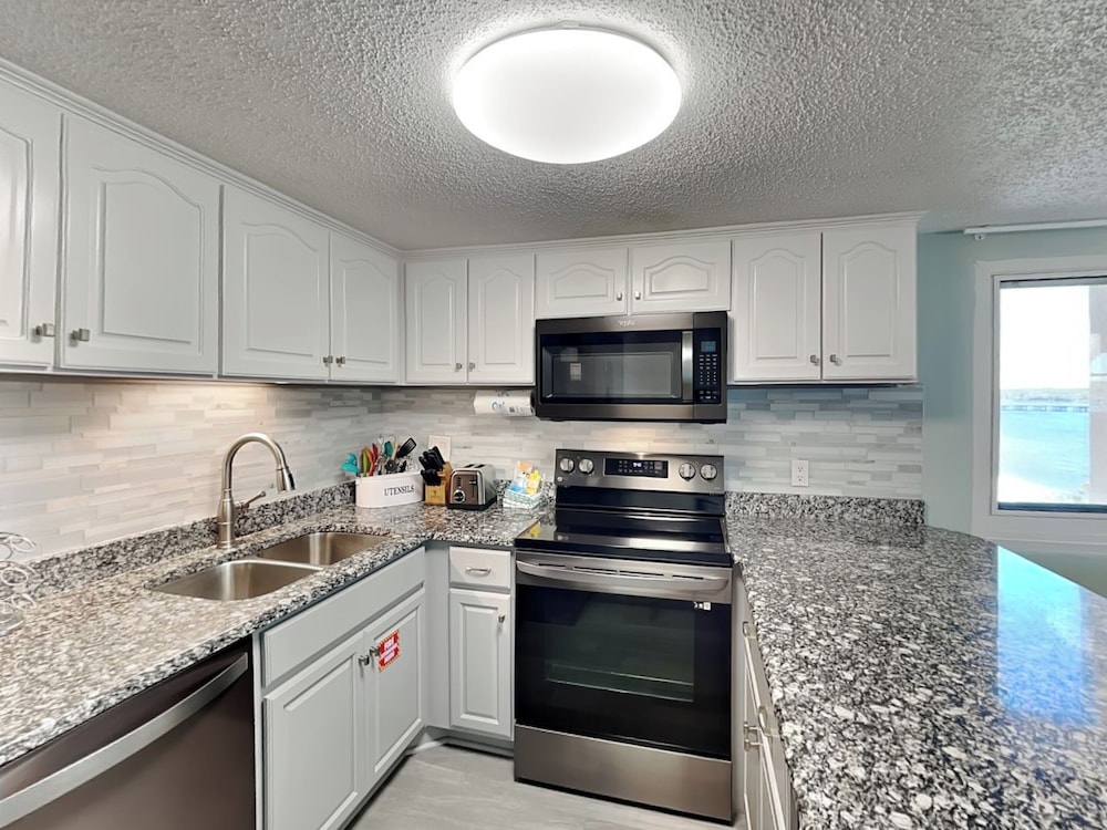 Pinnacle Port by Southern Vacation Rentals view 3