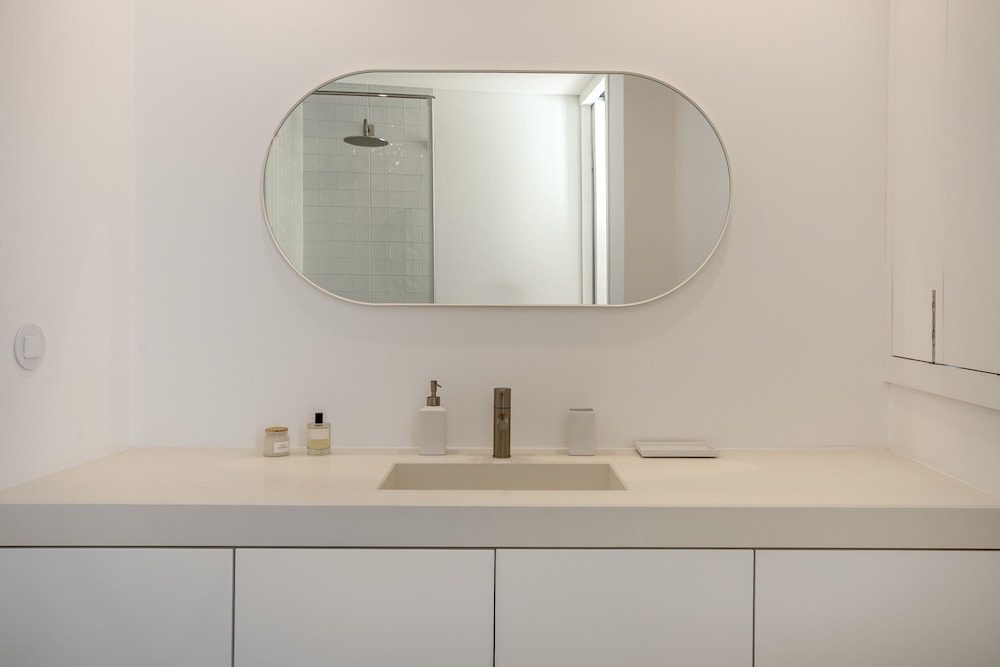 Ericeira Modern Bright With Pool by Homing