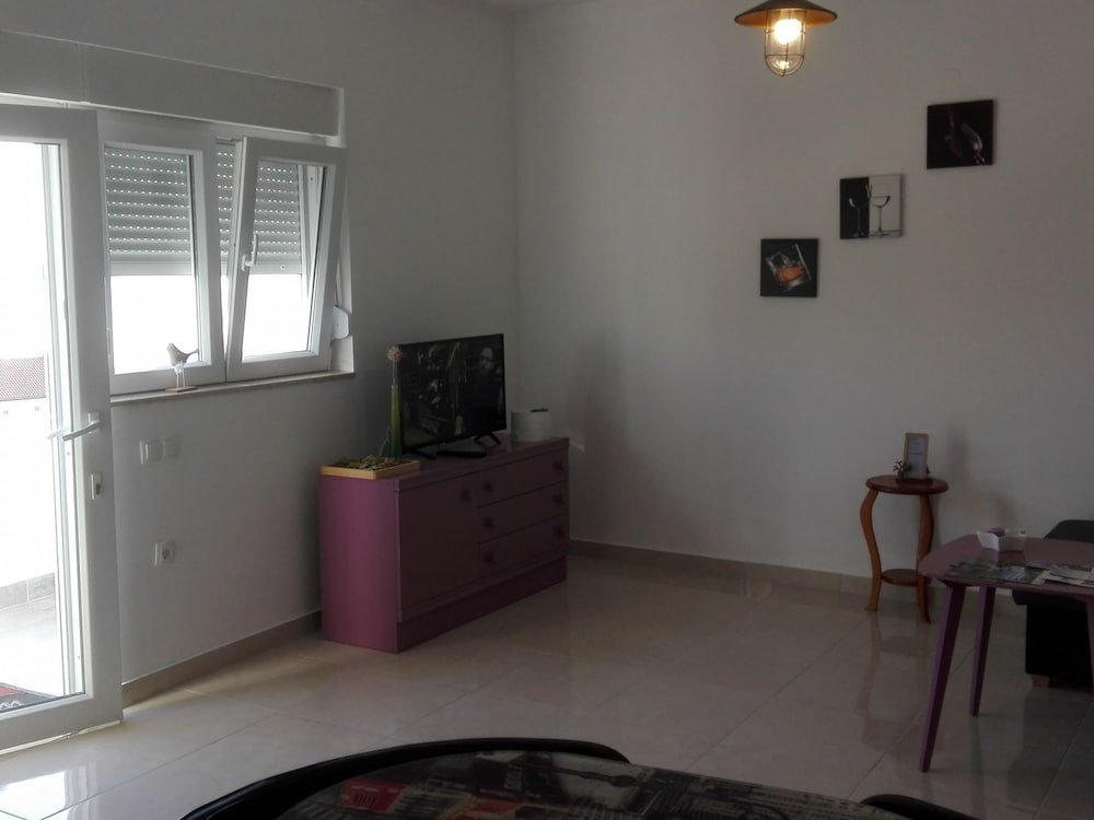 Markas - pet Friendly - A2 - Bella Vista 2 view 2