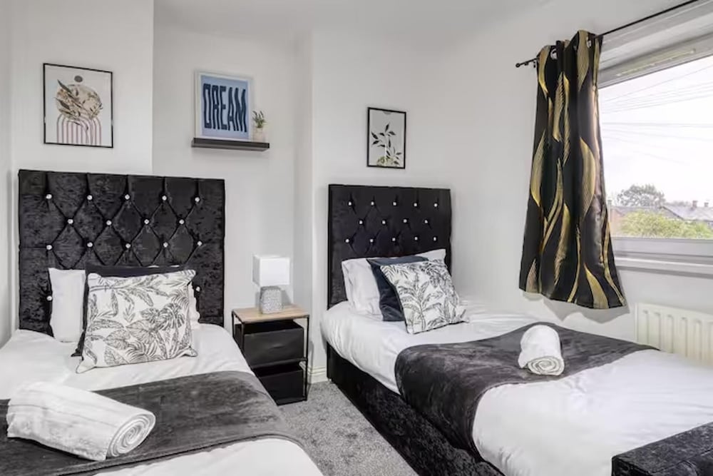 Last Min Weekend Stay, Trafford, Pets Welcome
