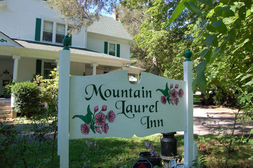 Mountain Laurel Inn
