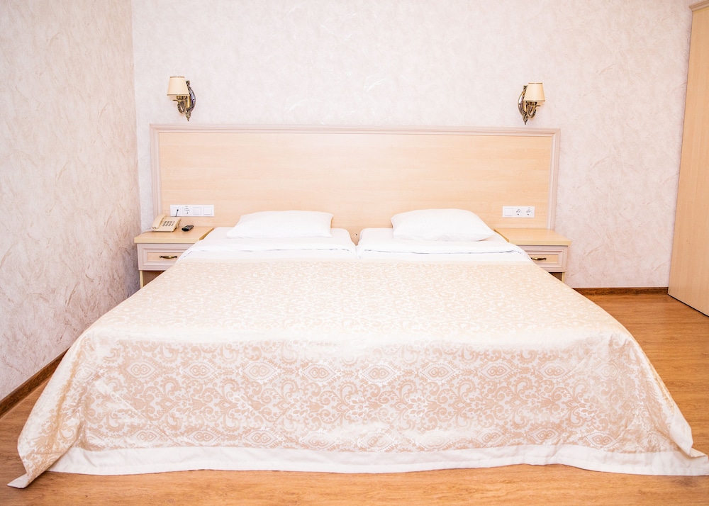 Hotel Liberty Fly