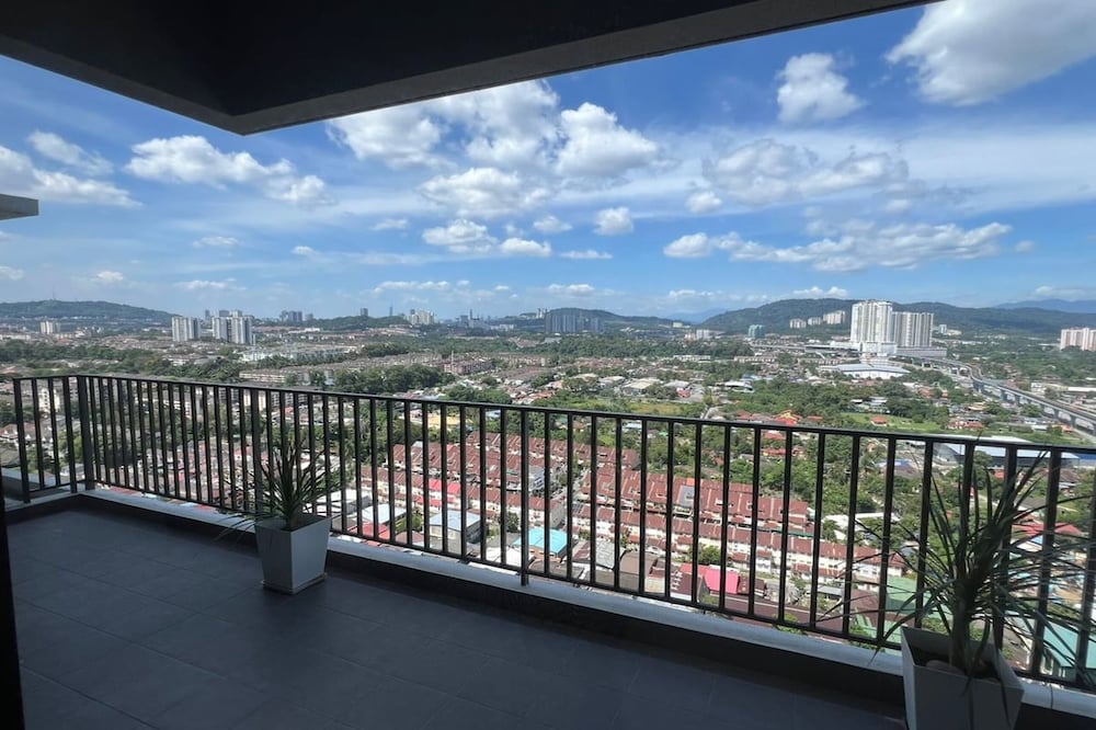 Netizen Cheras Residence by Emily in Town