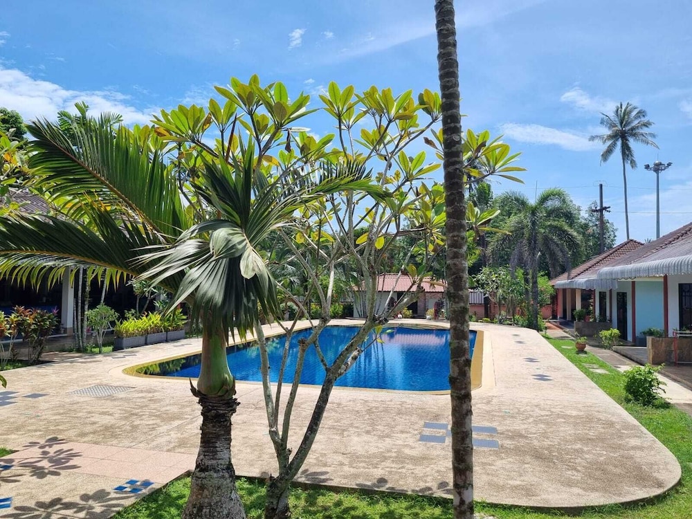 Maikhao Garden Resort