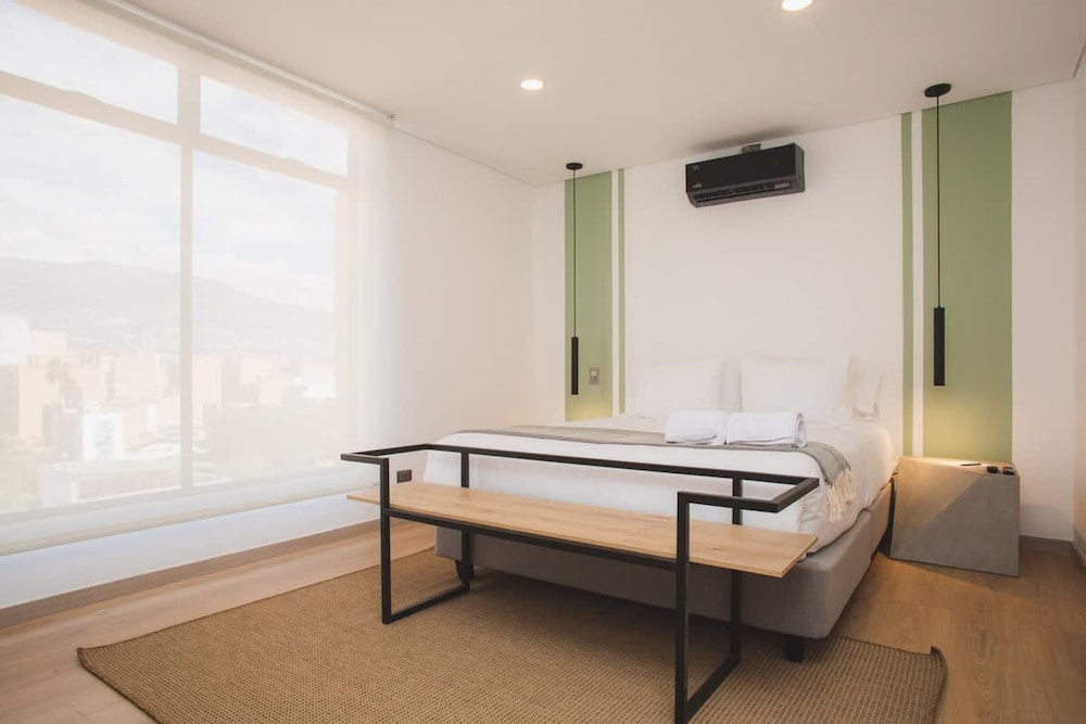 Perfect 3 BR in Laureles in Medell n