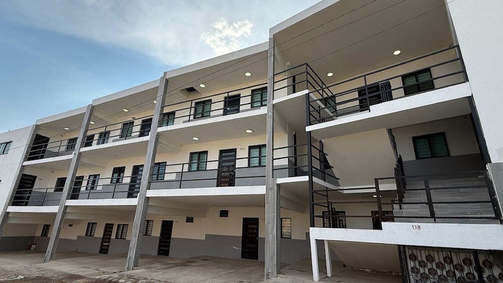 Residencia Gran Coyula Orange 504A