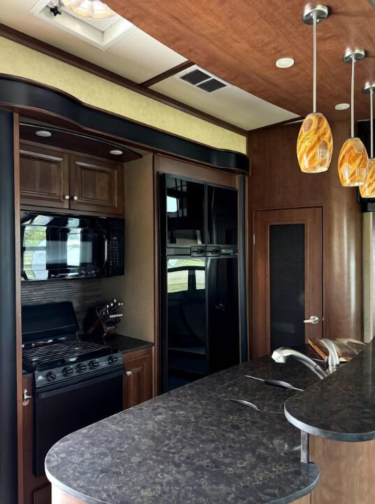Prairie Junction Cabins Stettler