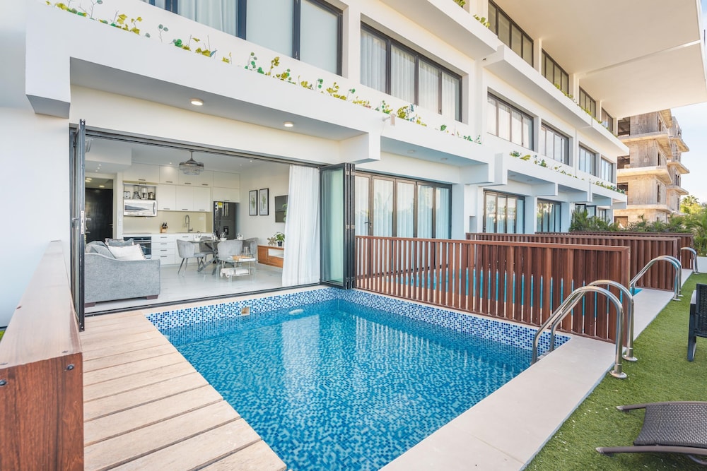 Apartment With Private Pool w 2br in cap Cana